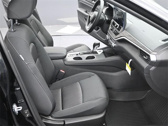 new 2025 Nissan Altima car, priced at $27,724