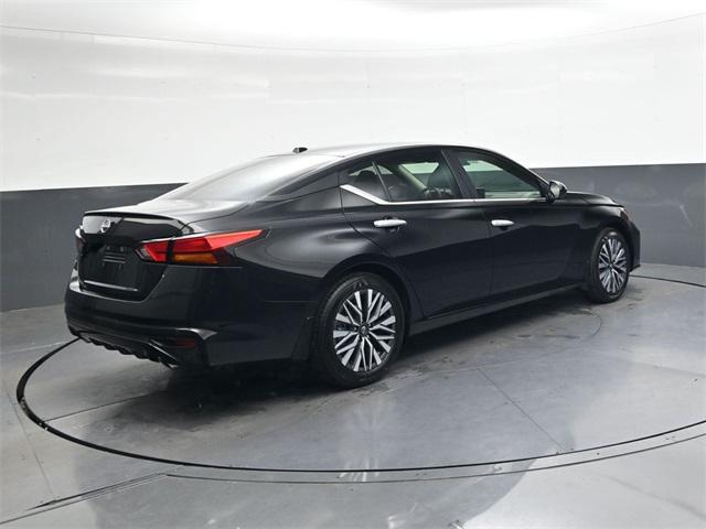 new 2025 Nissan Altima car, priced at $27,724