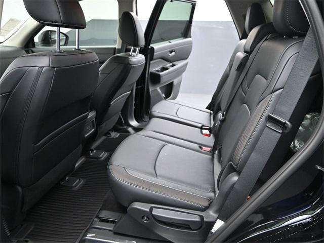 new 2025 Nissan Pathfinder car, priced at $36,841