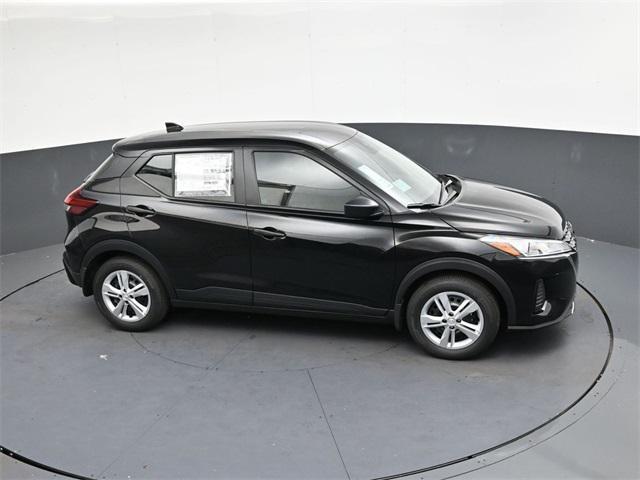 new 2025 Nissan Kicks car, priced at $22,442