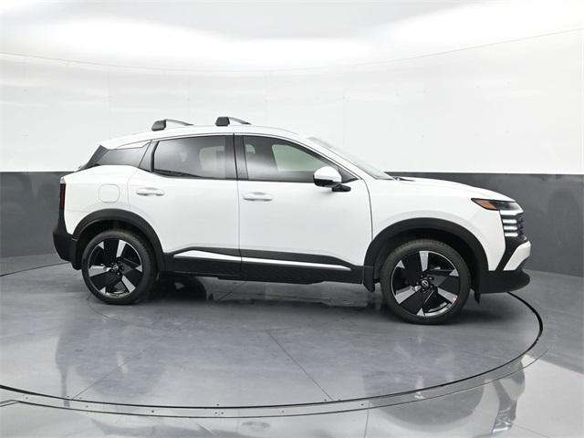 new 2025 Nissan Kicks car, priced at $24,306