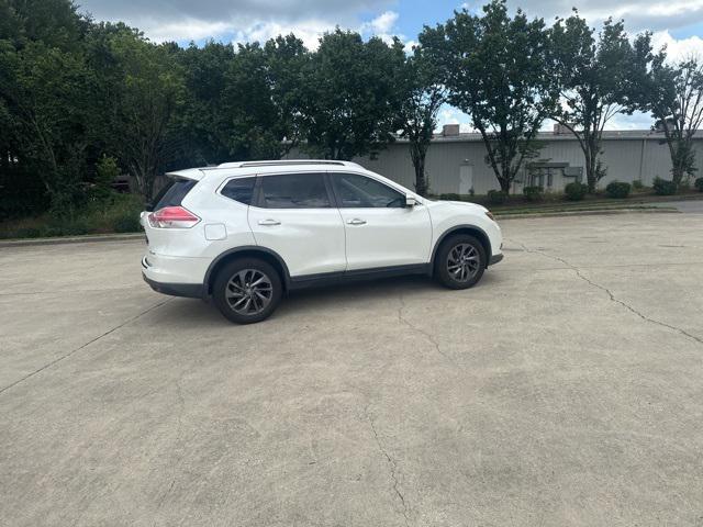 used 2016 Nissan Rogue car, priced at $13,179