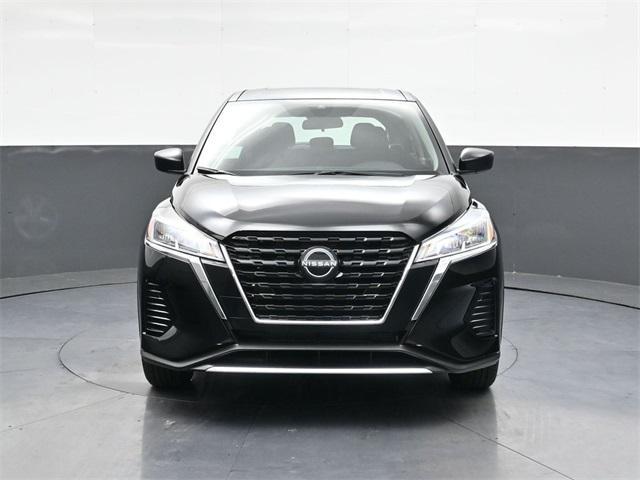 new 2025 Nissan Kicks car, priced at $21,525