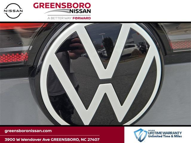 used 2022 Volkswagen ID.4 car, priced at $23,303