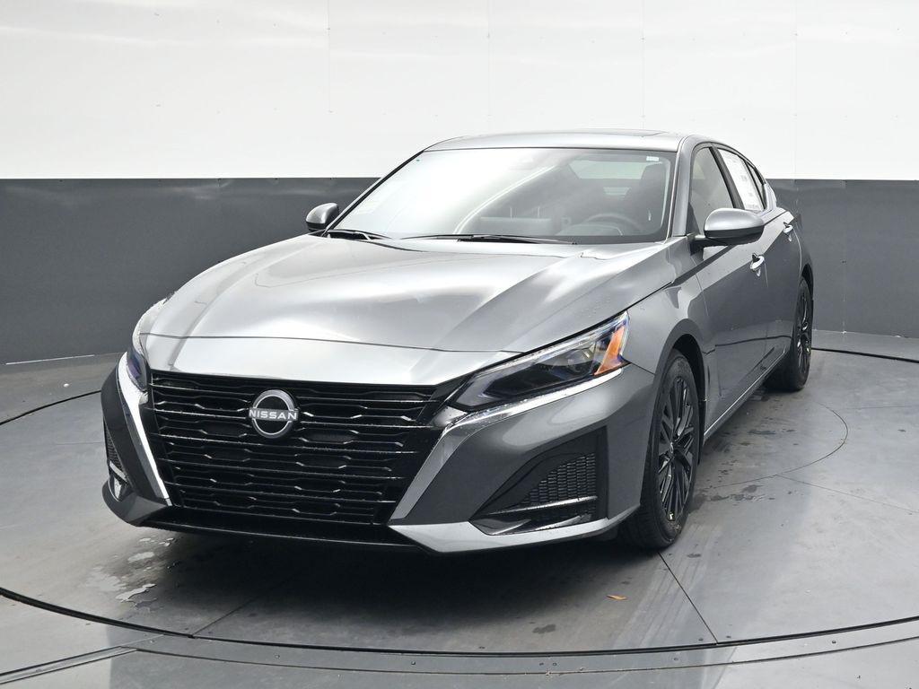 new 2025 Nissan Altima car, priced at $26,700