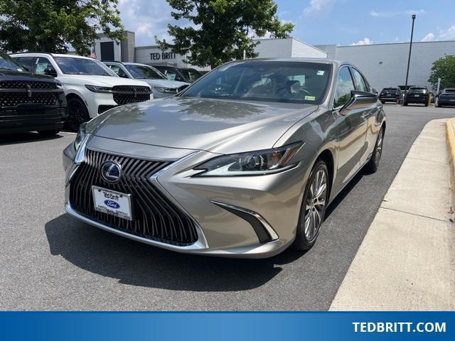 used 2021 Lexus ES 300h car, priced at $32,000