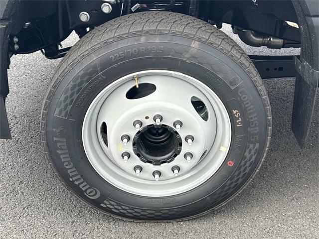 new 2026 Ford F-450 car, priced at $61,435