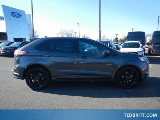 used 2019 Ford Edge car, priced at $22,000