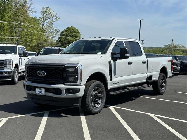 new 2025 Ford F-350 car, priced at $71,735