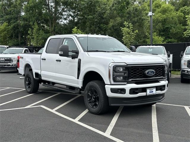 new 2025 Ford F-250 car, priced at $60,280