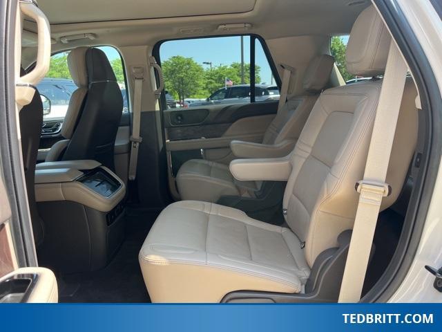 used 2022 Lincoln Navigator car, priced at $58,000