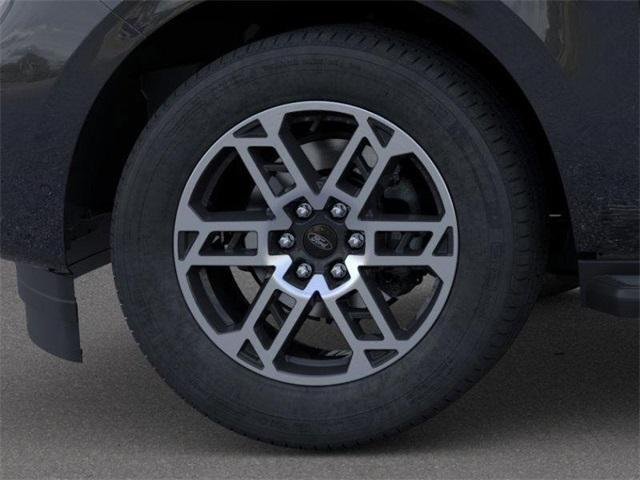 new 2025 Ford Expedition car, priced at $72,905