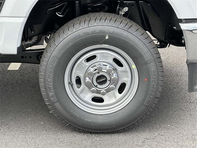 new 2025 Ford F-250 car, priced at $53,565