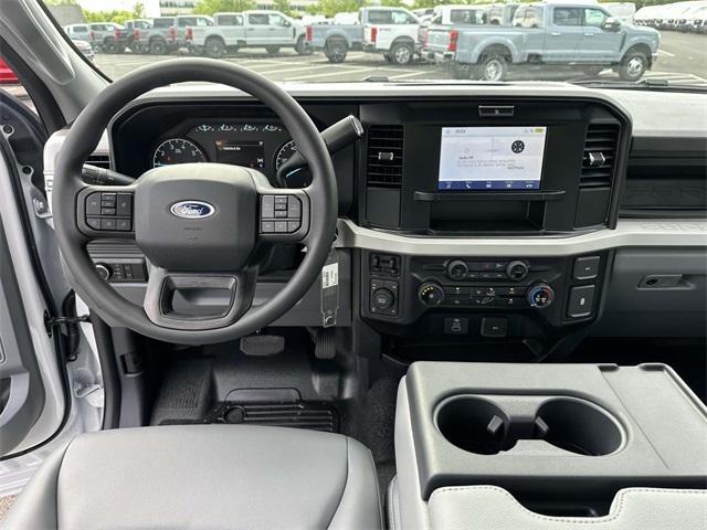 new 2025 Ford F-350 car, priced at $53,600