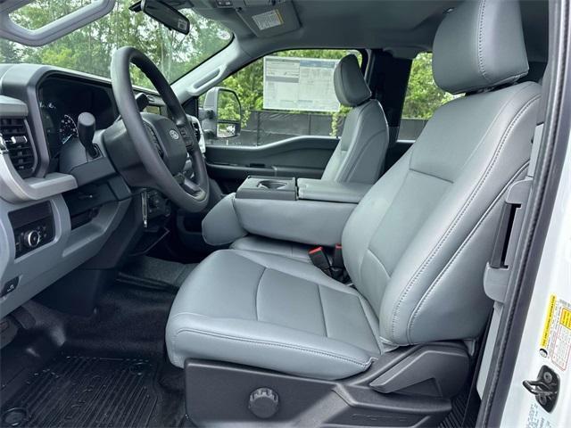 new 2025 Ford F-350 car, priced at $53,600