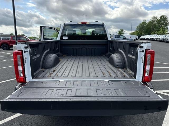 new 2025 Ford F-350 car, priced at $53,600