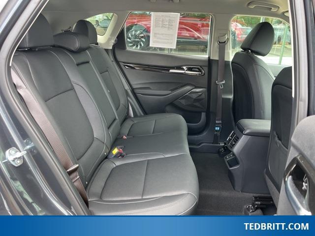 used 2025 Kia Seltos car, priced at $27,000
