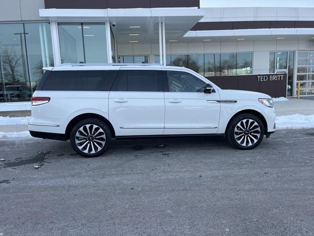 used 2024 Lincoln Navigator L car, priced at $90,000