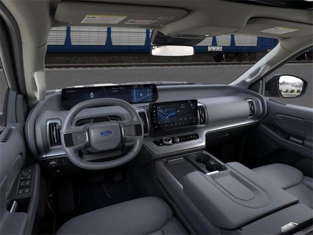 new 2025 Ford Expedition car, priced at $72,490