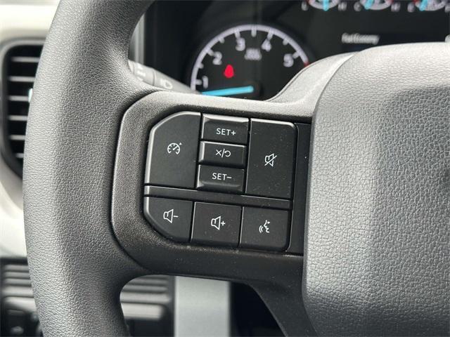 new 2025 Ford F-250 car, priced at $55,065