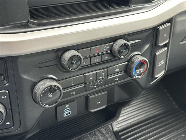 new 2025 Ford F-250 car, priced at $55,065
