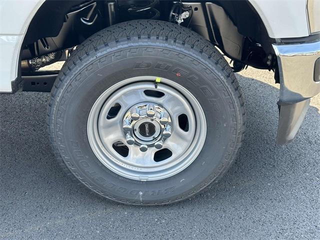 new 2025 Ford F-350 car, priced at $53,600