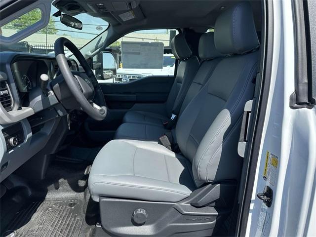 new 2025 Ford F-350 car, priced at $53,600