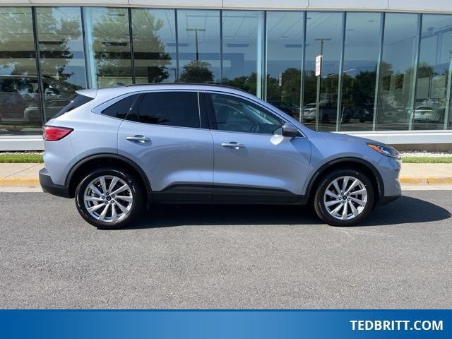 used 2022 Ford Escape car, priced at $26,000