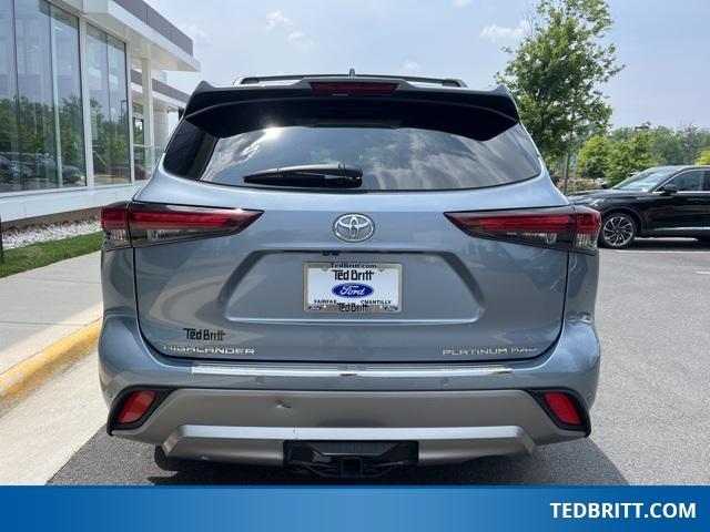 used 2024 Toyota Highlander car, priced at $42,500