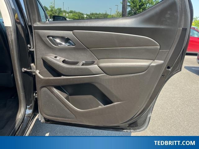 used 2020 Chevrolet Traverse car, priced at $17,500