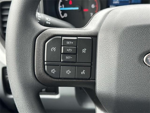 new 2025 Ford F-250 car, priced at $60,280