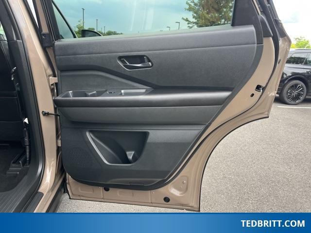 used 2024 Nissan Pathfinder car, priced at $37,000