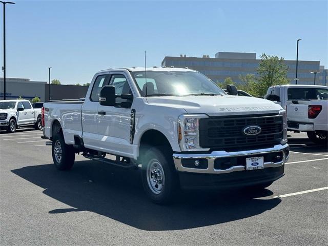 new 2025 Ford F-350 car, priced at $53,600