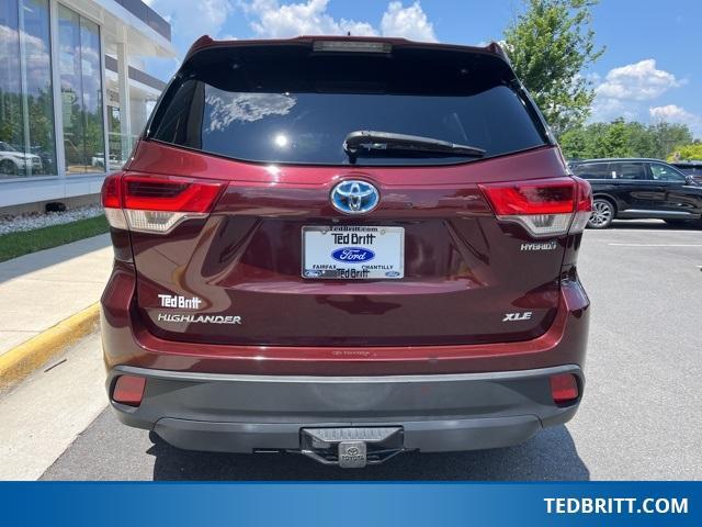 used 2018 Toyota Highlander Hybrid car, priced at $29,500