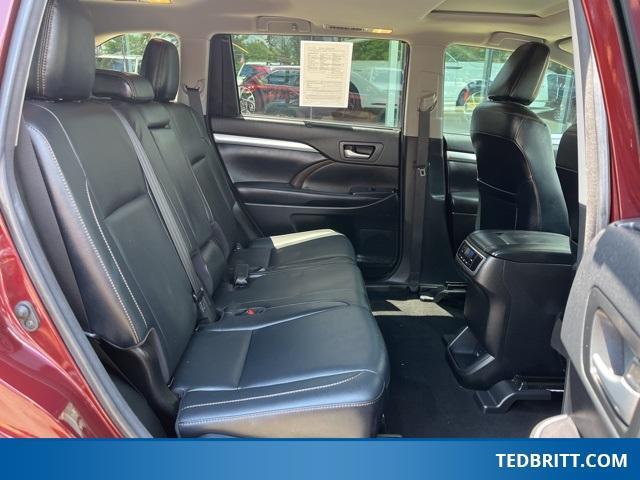 used 2018 Toyota Highlander Hybrid car, priced at $29,500