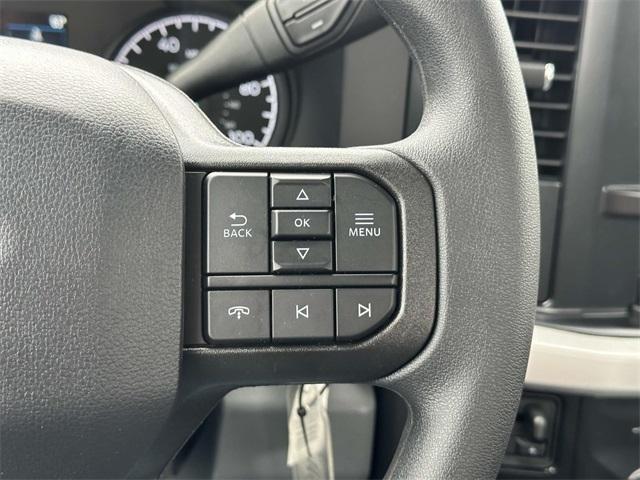 new 2025 Ford F-450 car, priced at $70,110