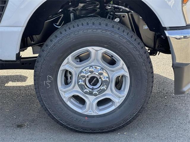 new 2025 Ford F-250 car, priced at $68,695