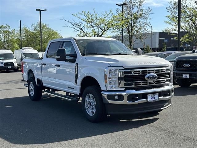 new 2025 Ford F-250 car, priced at $68,695
