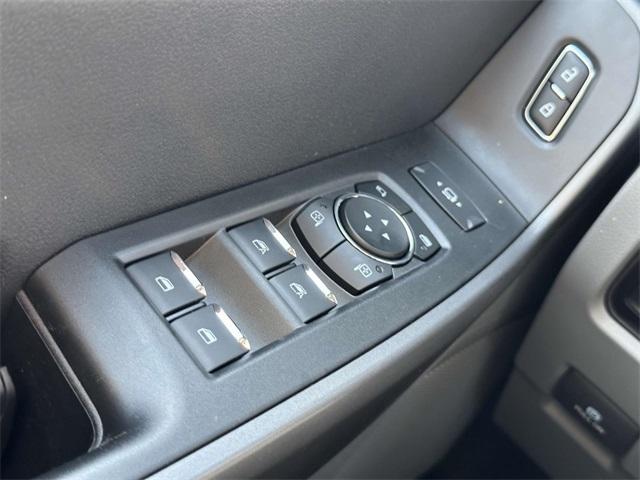 new 2025 Ford F-250 car, priced at $68,695