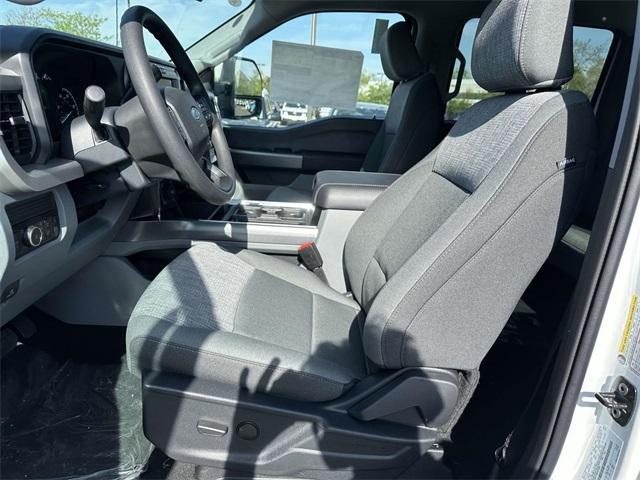 new 2025 Ford F-250 car, priced at $68,695