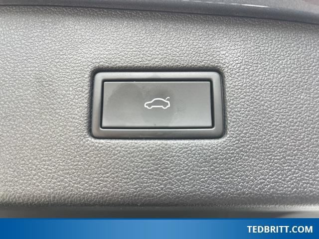 used 2022 Volkswagen Tiguan car, priced at $22,000