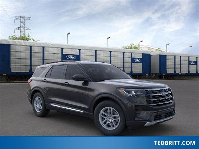 new 2025 Ford Explorer car, priced at $40,945