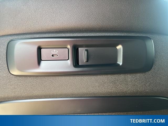used 2021 BMW X7 car, priced at $40,000