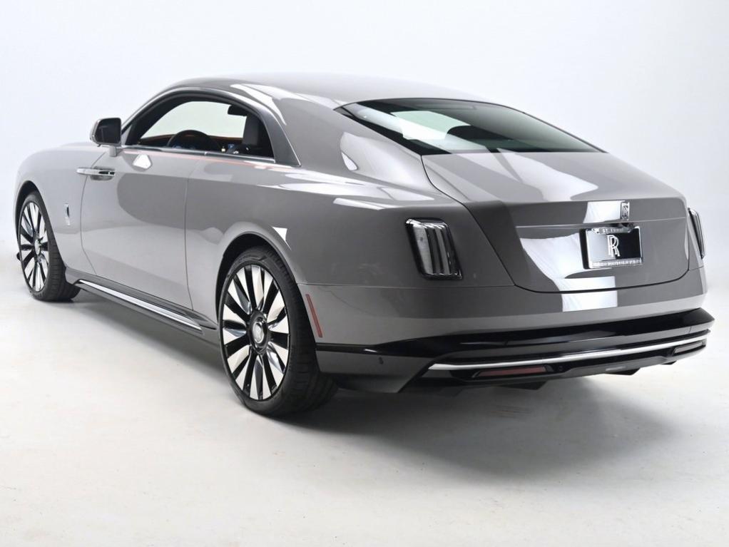 new 2024 Rolls-Royce Spectre car, priced at $522,575