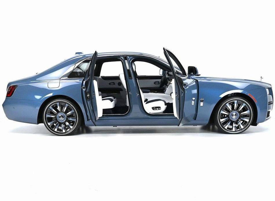 new 2024 Rolls-Royce Ghost car, priced at $468,975