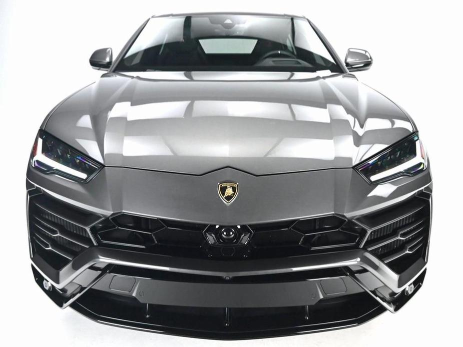 used 2022 Lamborghini Urus car, priced at $229,995