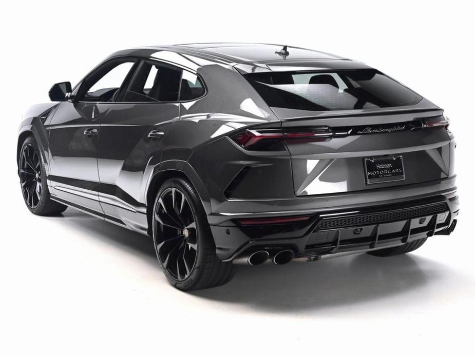 used 2022 Lamborghini Urus car, priced at $229,995