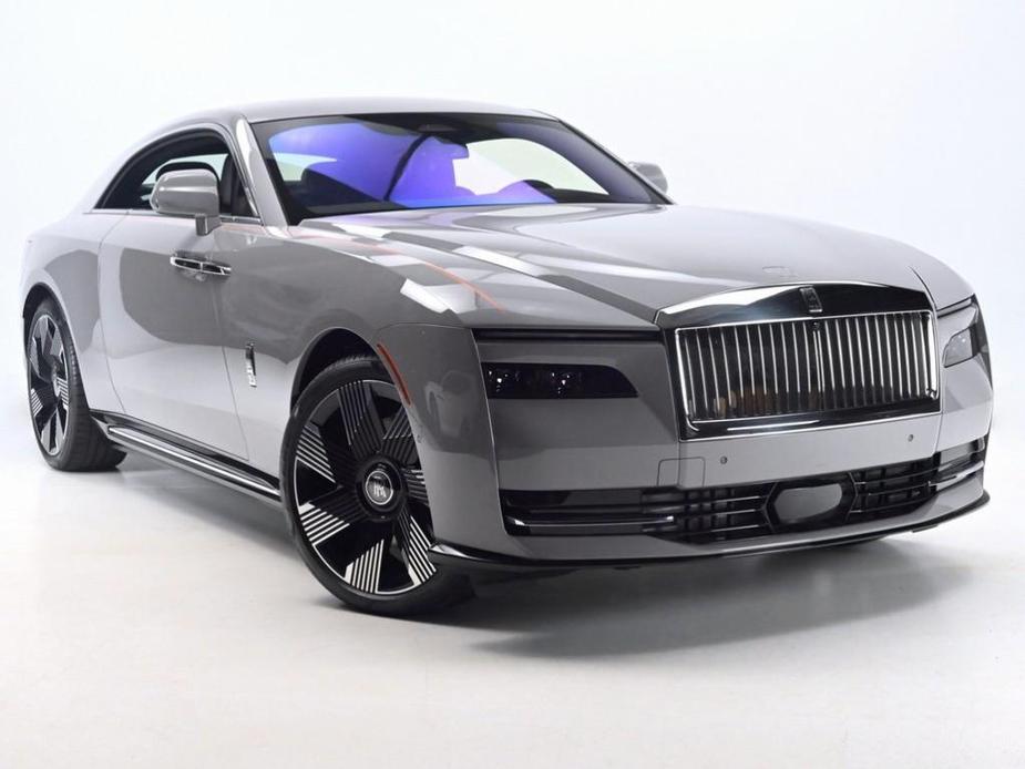 new 2024 Rolls-Royce Spectre car, priced at $509,925