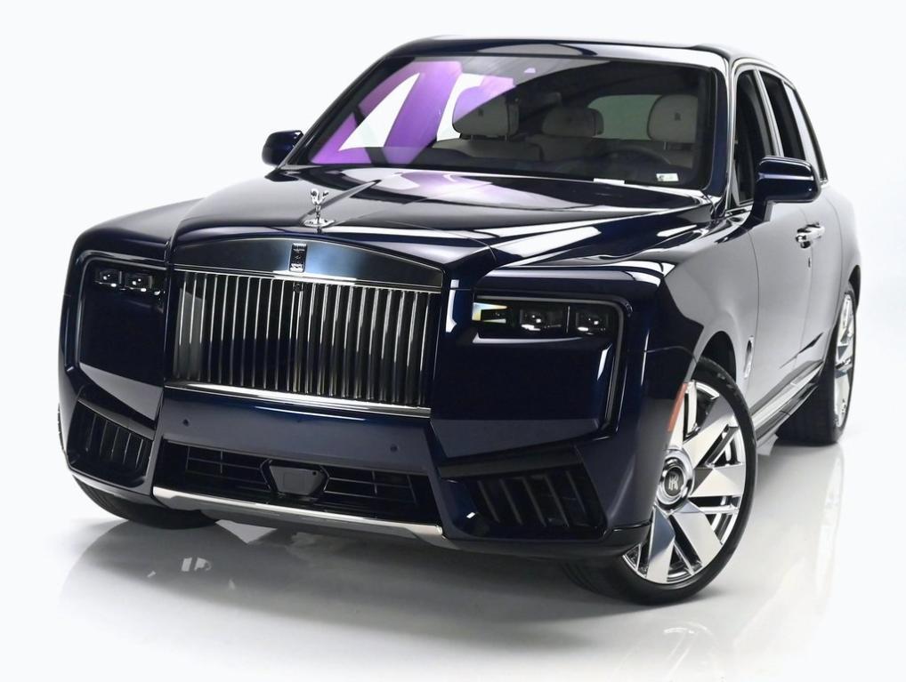 used 2025 Rolls-Royce Cullinan car, priced at $447,995