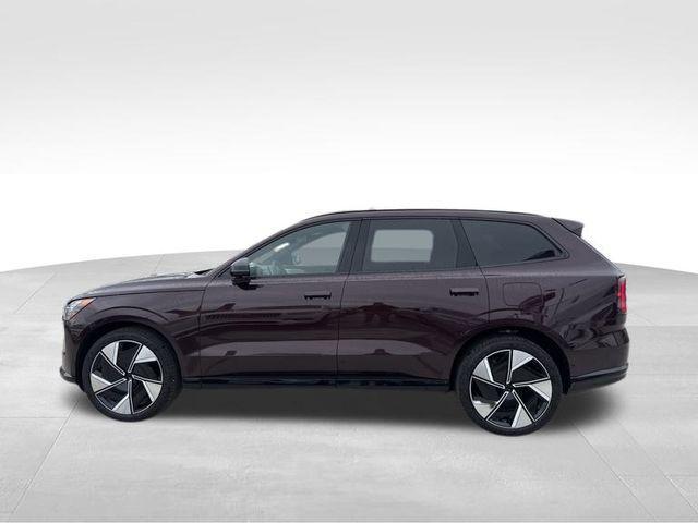 new 2025 Volvo EX90 car, priced at $95,140